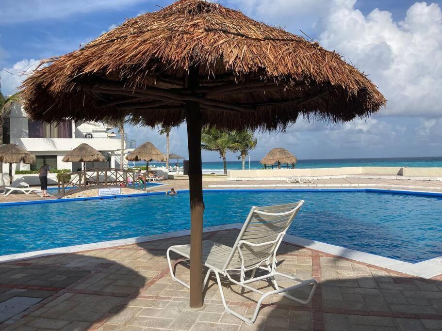 Cancun Oceanfront, Entire Apartment المظهر الخارجي الصورة