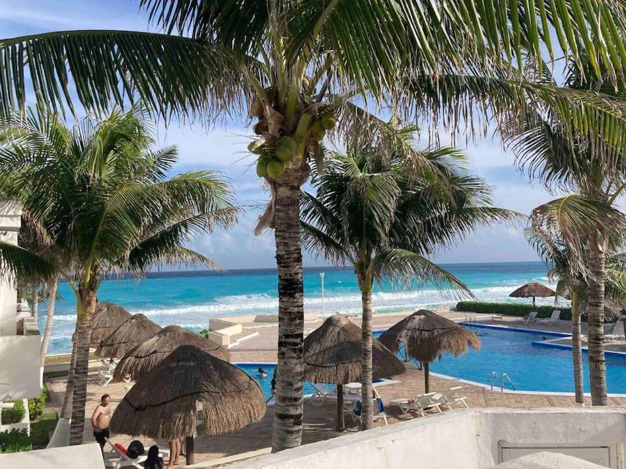 Cancun Oceanfront, Entire Apartment المظهر الخارجي الصورة