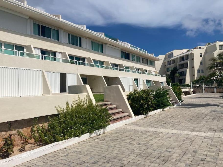 Cancun Oceanfront, Entire Apartment المظهر الخارجي الصورة