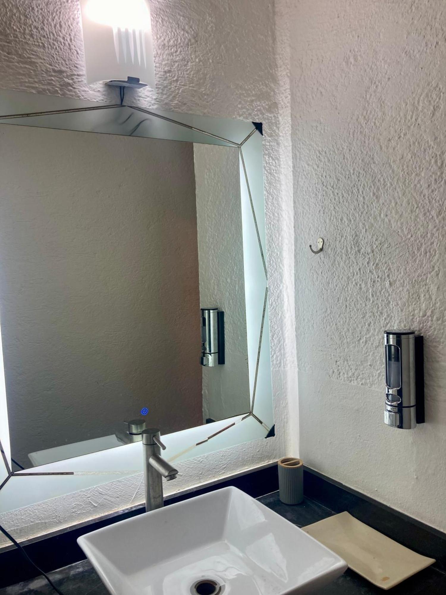 Cancun Oceanfront, Entire Apartment المظهر الخارجي الصورة